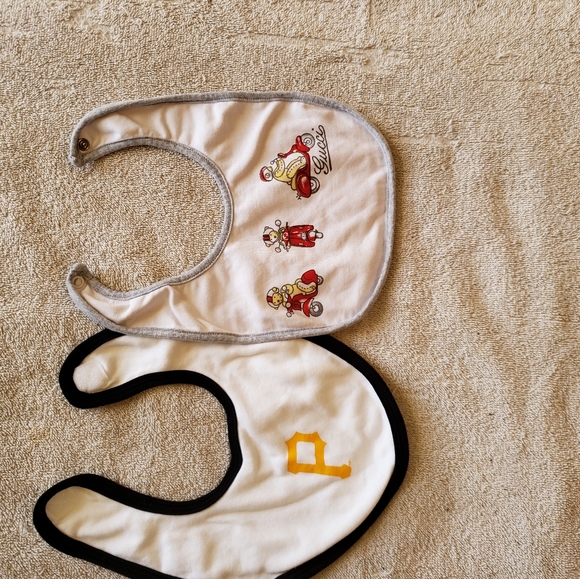 Gucci Other - Gucci and pirates bibs